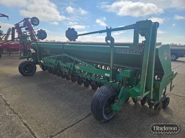 Image of Great Plains 2000 equipment image 4
