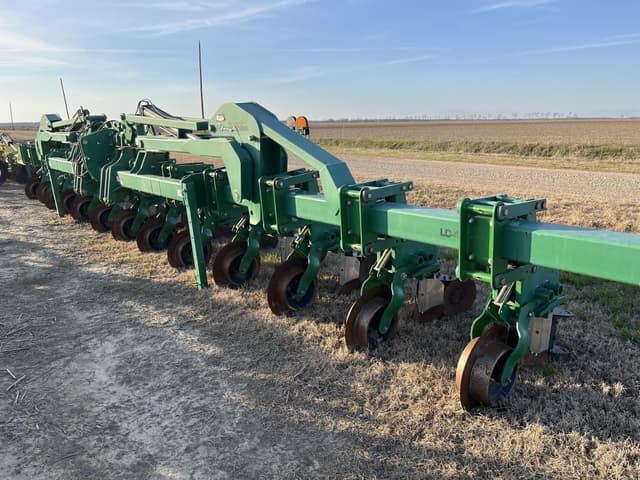 Image of Great Plains LC40 equipment image 1