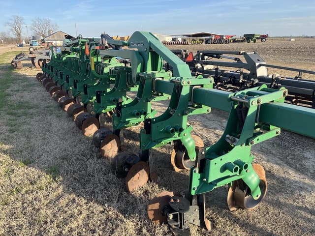 Image of Great Plains LC40 equipment image 3