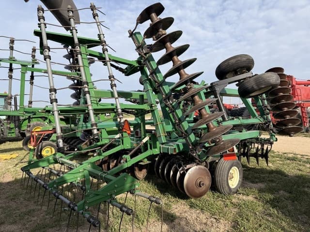 Image of Great Plains 3323DH equipment image 4