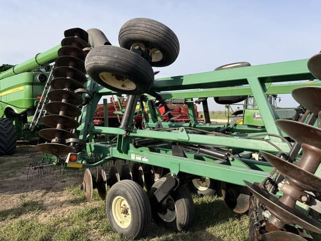 Image of Great Plains 3323DH equipment image 3