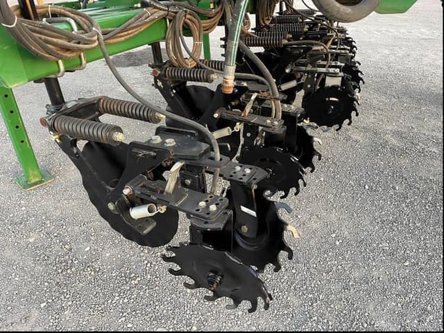 Image of Great Plains NP2330 equipment image 2