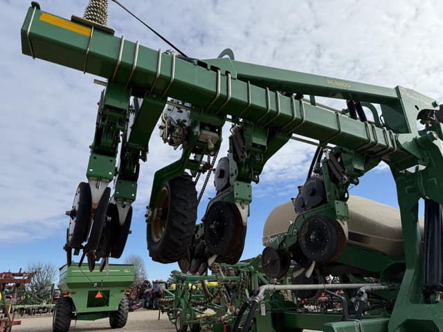 Image of Great Plains PL5200 equipment image 4