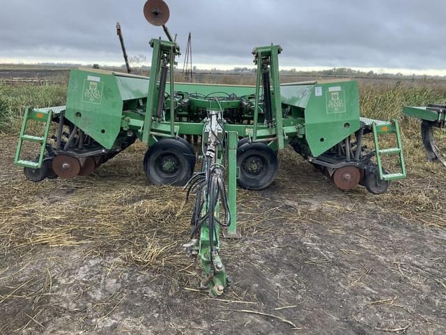 Image of Great Plains Solid Stand 30 equipment image 1