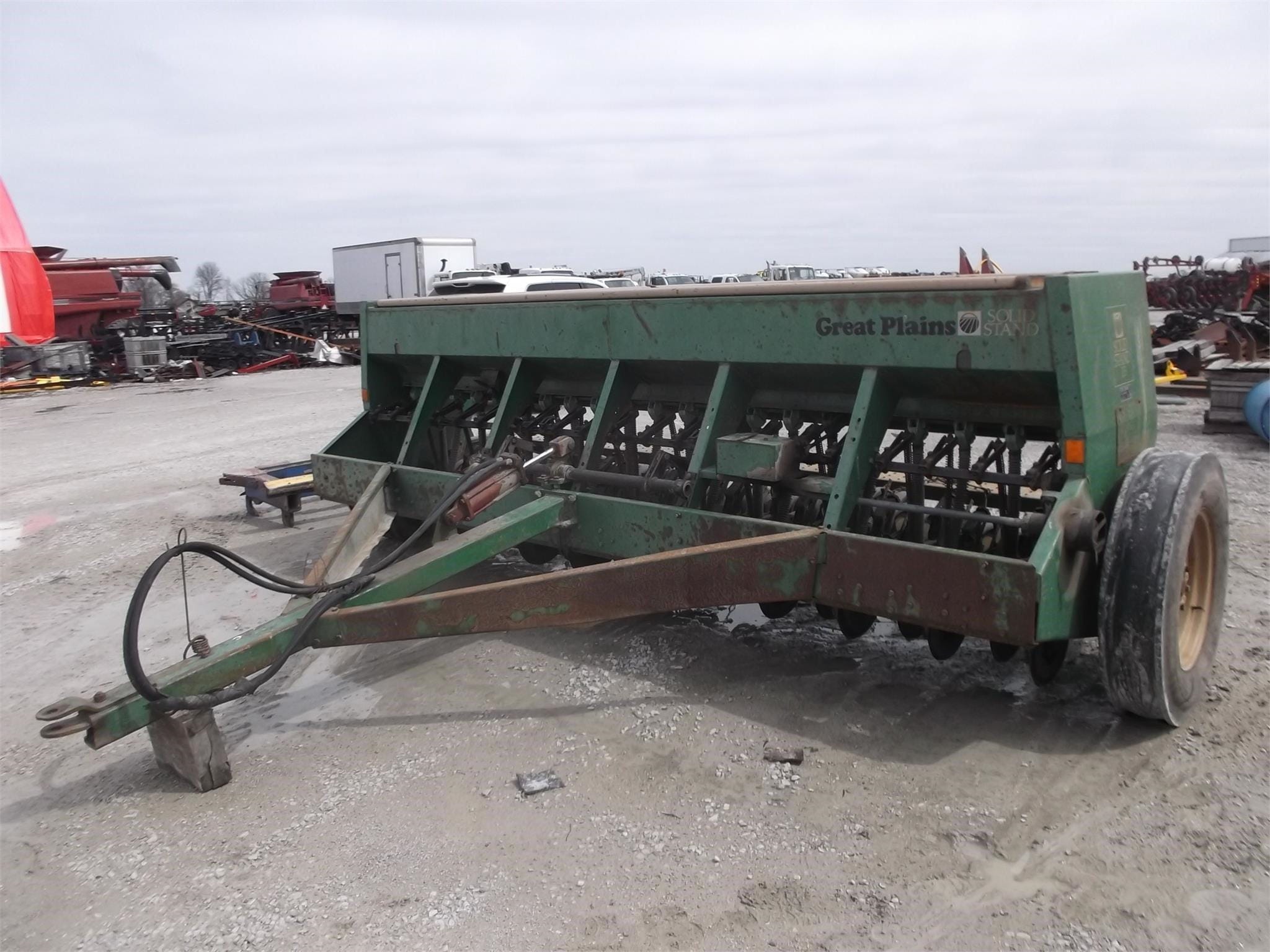 Great Plains Solid Stand 13 Equipment Image0