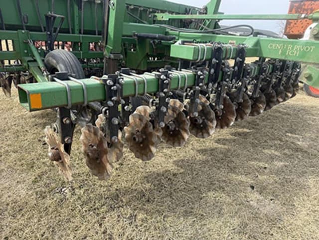 Image of Great Plains Solid Stand equipment image 2