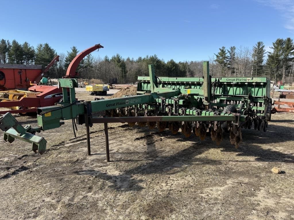 Great Plains Solid Stand 15 Equipment Image0