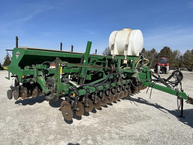 Image of Great Plains Solid Stand 2010 equipment image 1