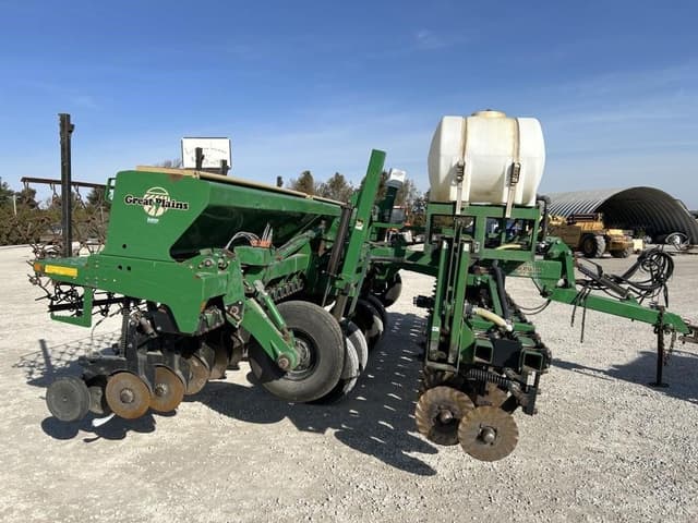 Image of Great Plains Solid Stand 2010 equipment image 3