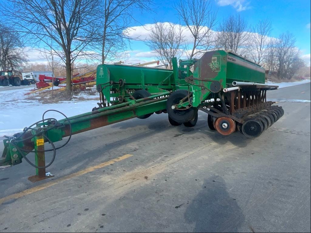 Great Plains Solid Stand 24 Equipment Image0