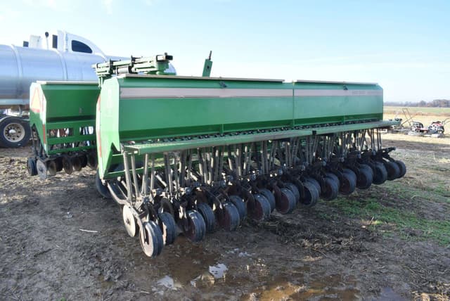 Image of Great Plains Solid Stand 30 equipment image 4