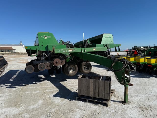 Image of Great Plains 3010NT equipment image 1