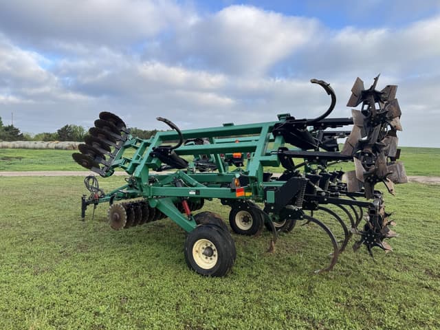 Image of Great Plains TC5313 equipment image 3