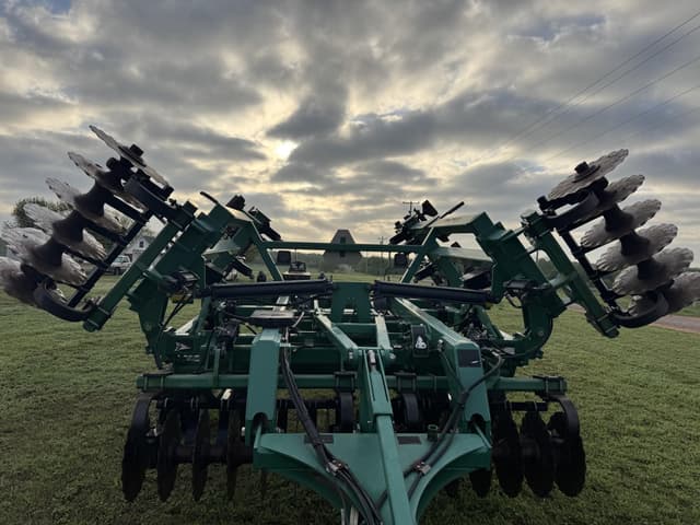 Image of Great Plains TC5313 equipment image 1