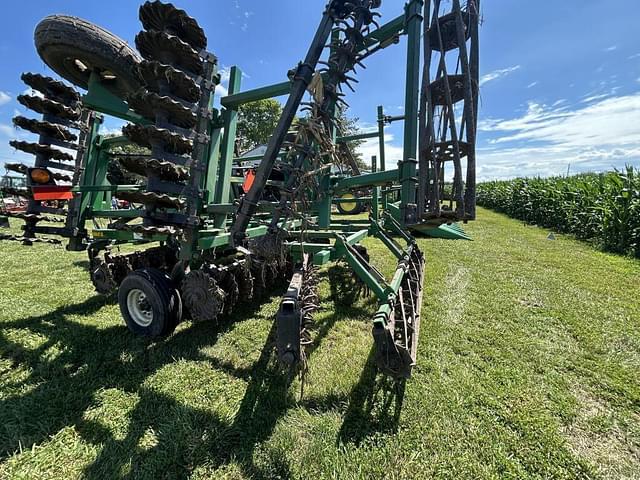 Image of Great Plains 2400TT equipment image 4