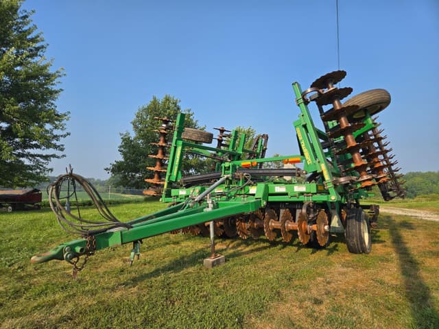 Image of Great Plains 2200TT equipment image 3