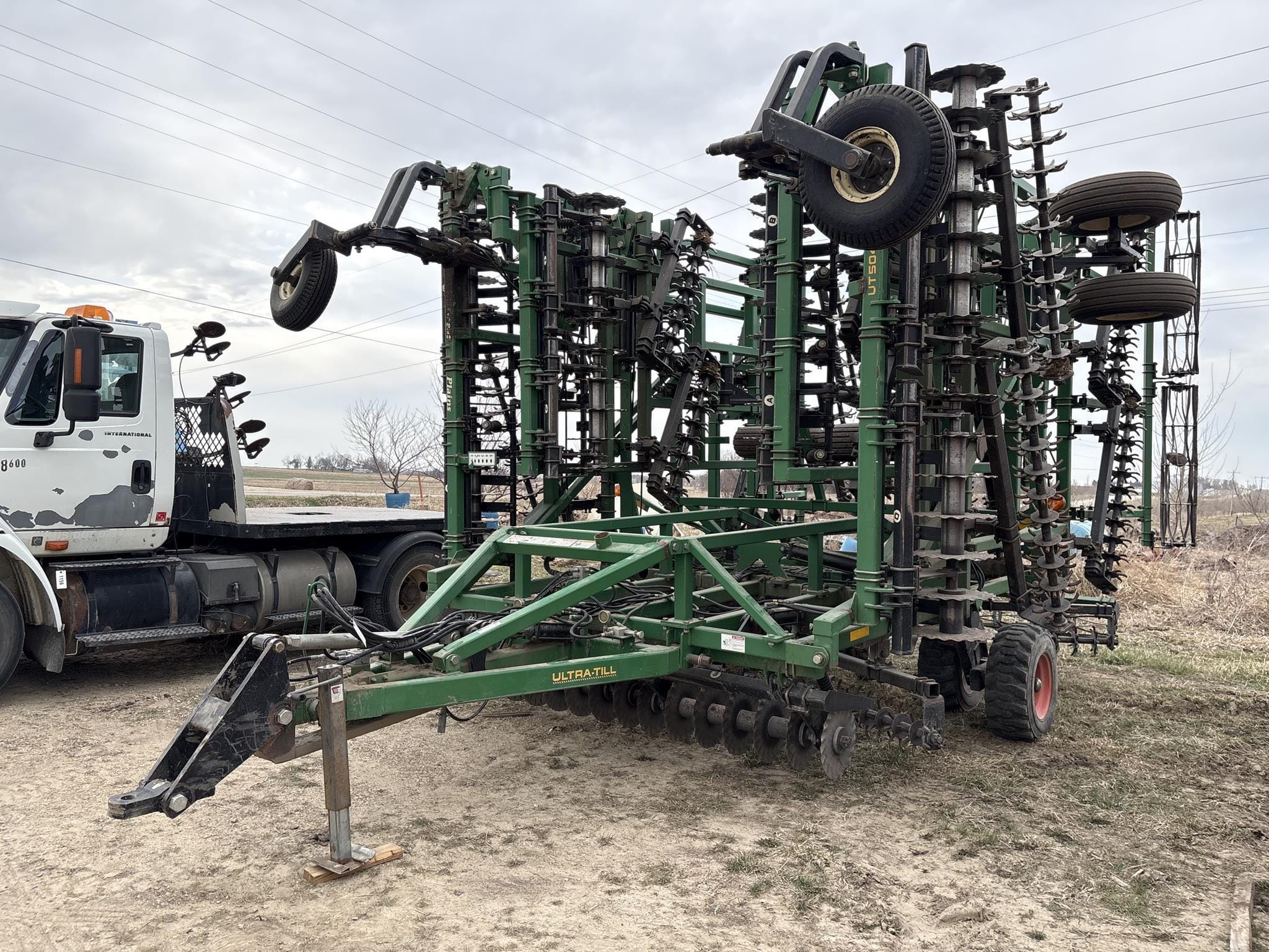 Great Plains UT5042 Equipment Image0