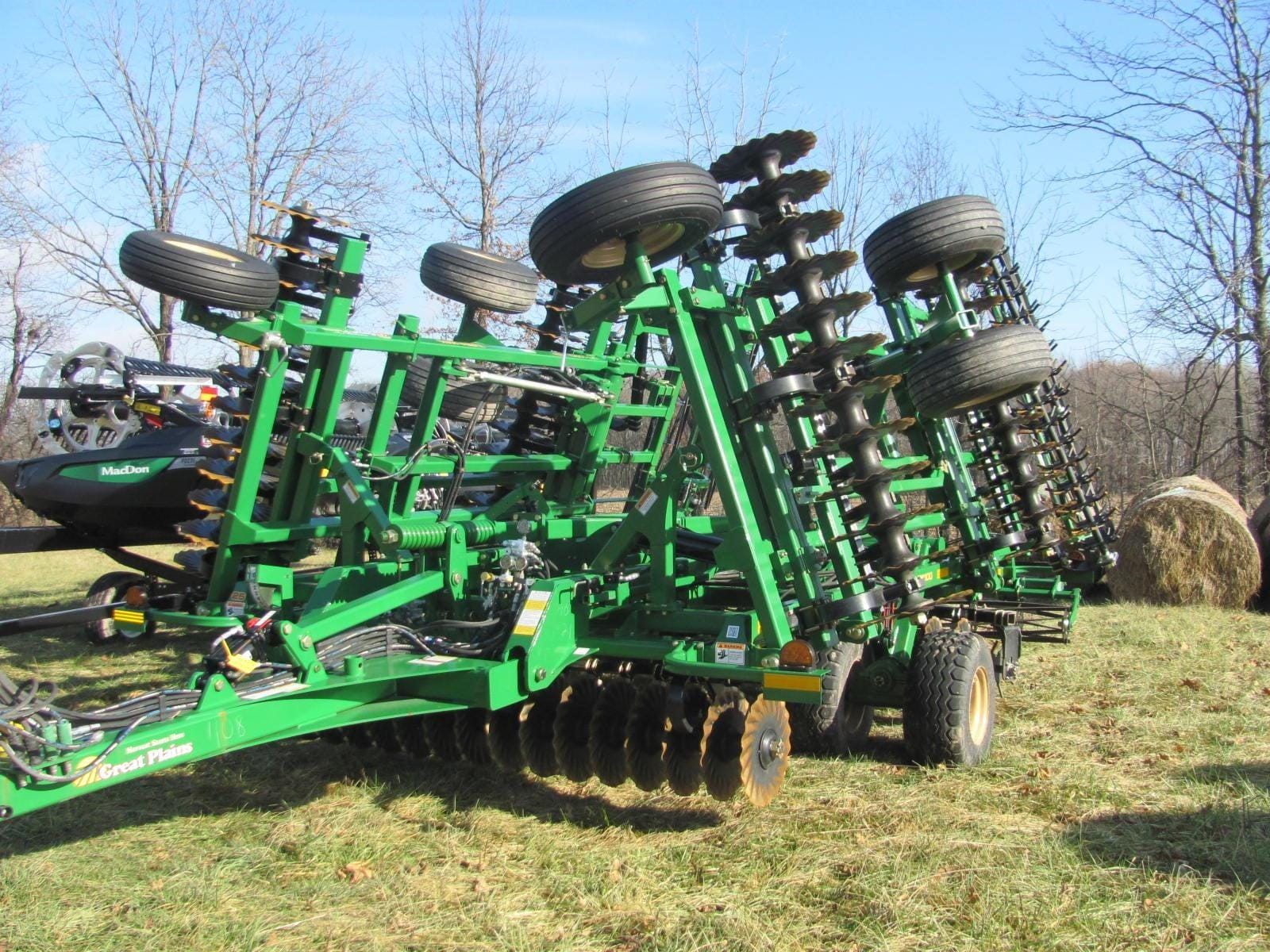 Great Plains VT1100 Equipment Image0
