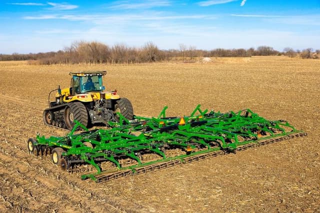 Image of Great Plains VT1100 equipment image 4