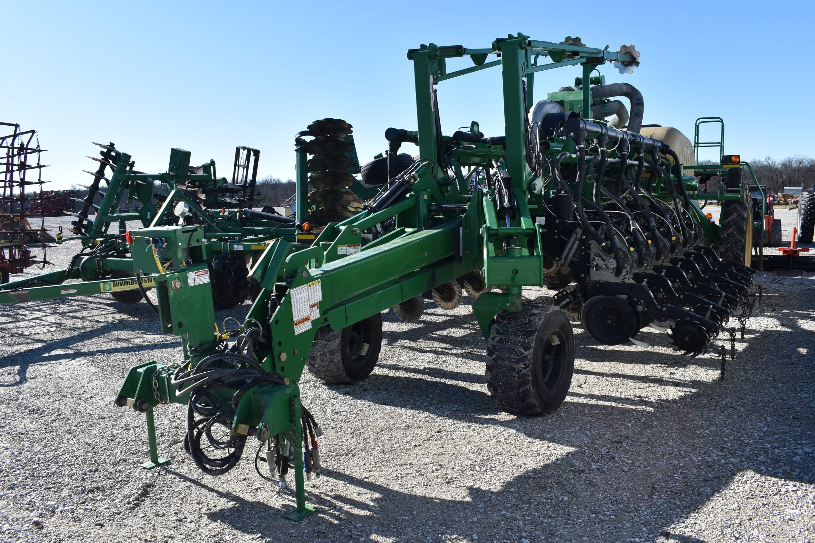 2013 Great Plains YP1225A Equipment Image0