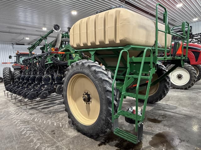 Image of Great Plains YP1225A equipment image 4