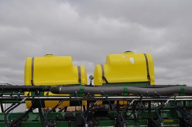 Image of Great Plains YP2425 equipment image 3