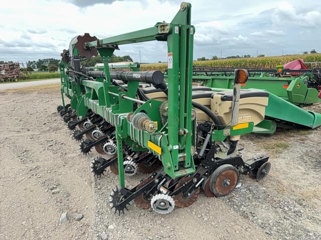 Image of Great Plains YP825A3P equipment image 4