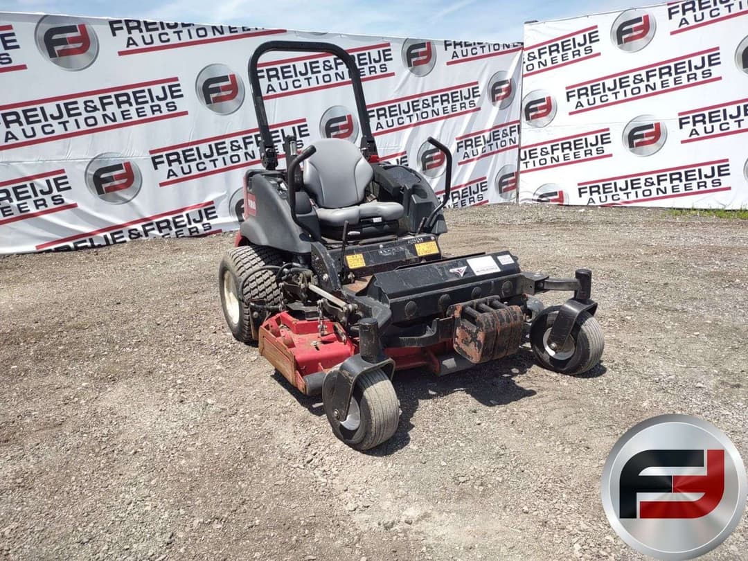 Image of Toro Groundsmaster 7210 Primary image