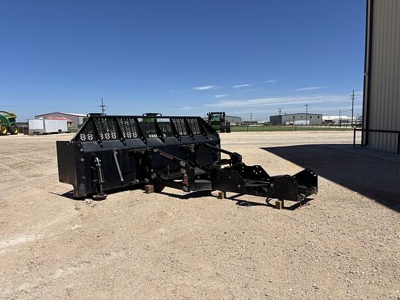 Image of Grouser Ag Pro 16 equipment image 2