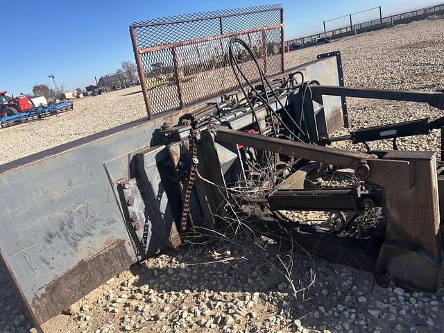 Image of Grouser 2100 equipment image 1