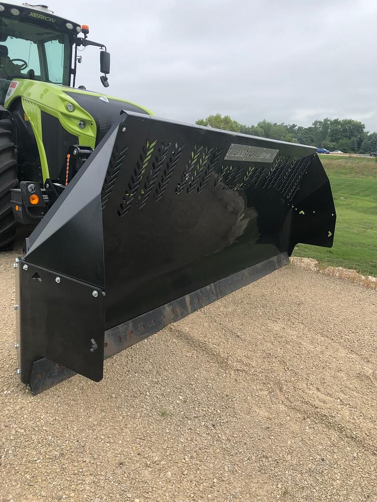 2022 Grouser Ag Pro Silage Special Equipment Image0