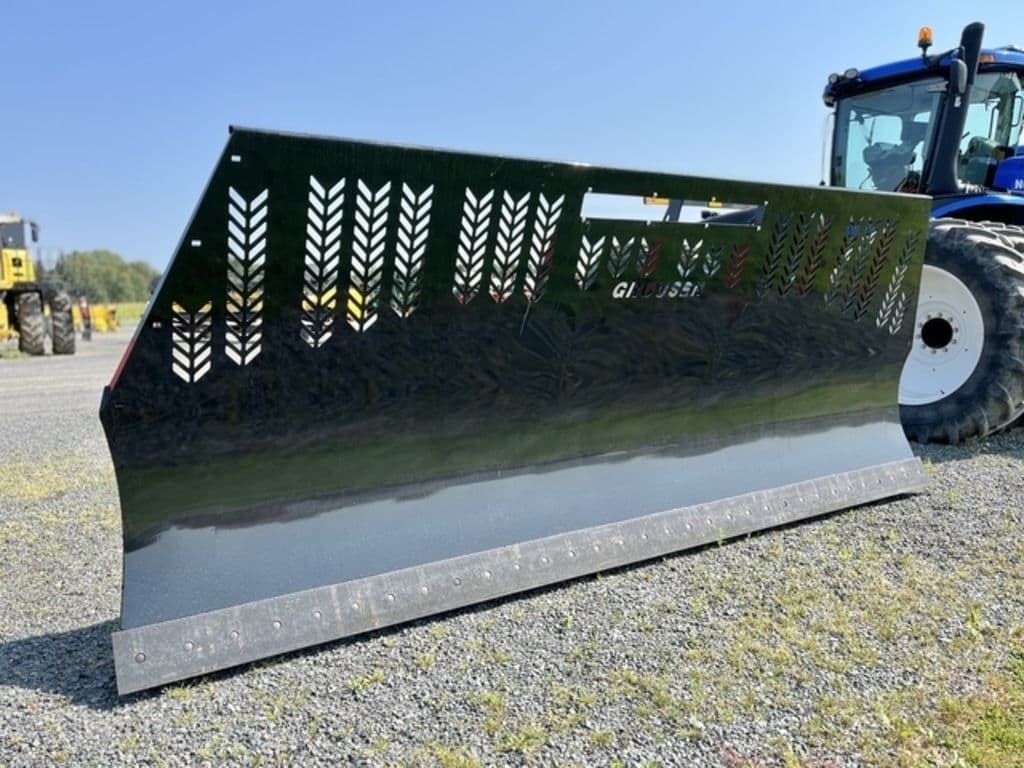 Image of Grouser Ag Pro SS16 Primary image