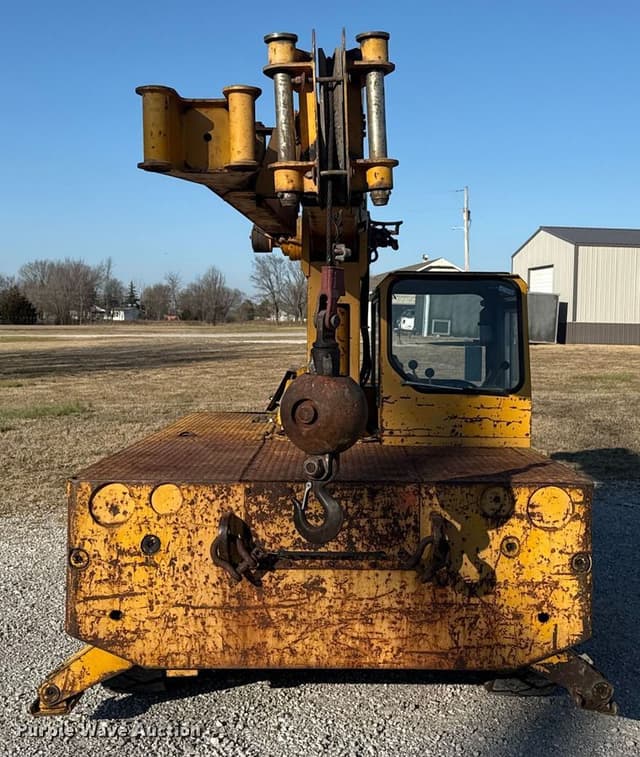 Image of Grove IND-24 equipment image 1