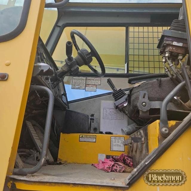 Image of Grove RT600E equipment image 4