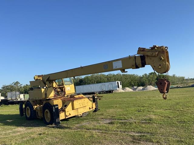 Image of Grove RT620S equipment image 4