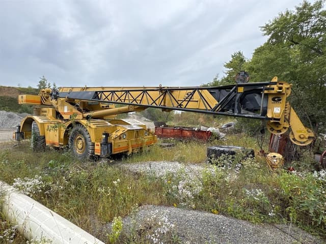 Image of Grove RT740 equipment image 2