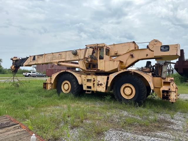 Image of Grove RT740 equipment image 1