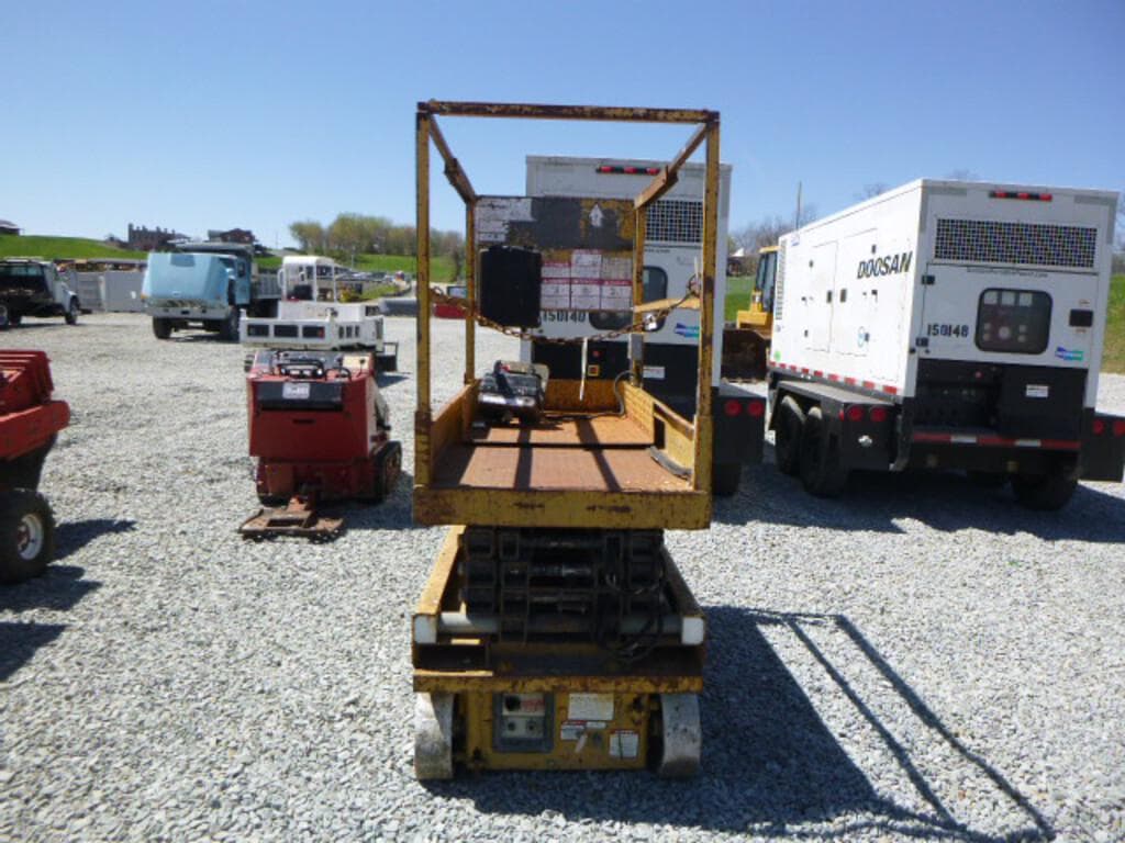 Grove SM2532E Construction Aerial Lifts for Sale Tractor Zoom