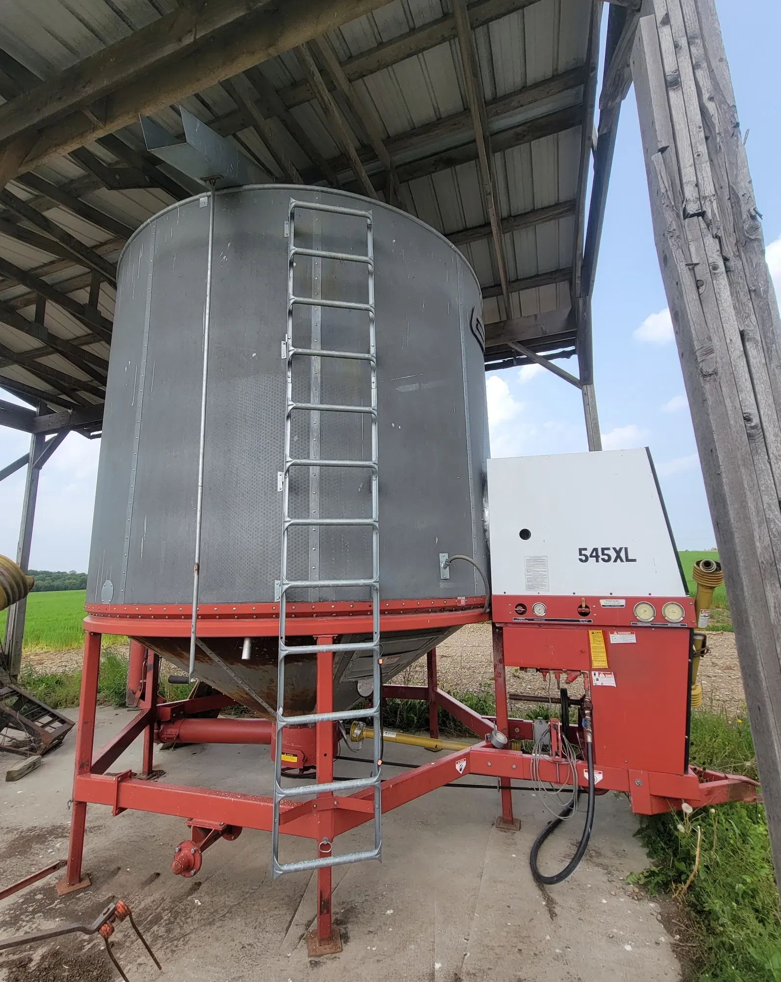 GT 545XL Equipment Image0