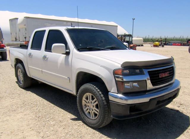 Image of GMC Canyon equipment image 3
