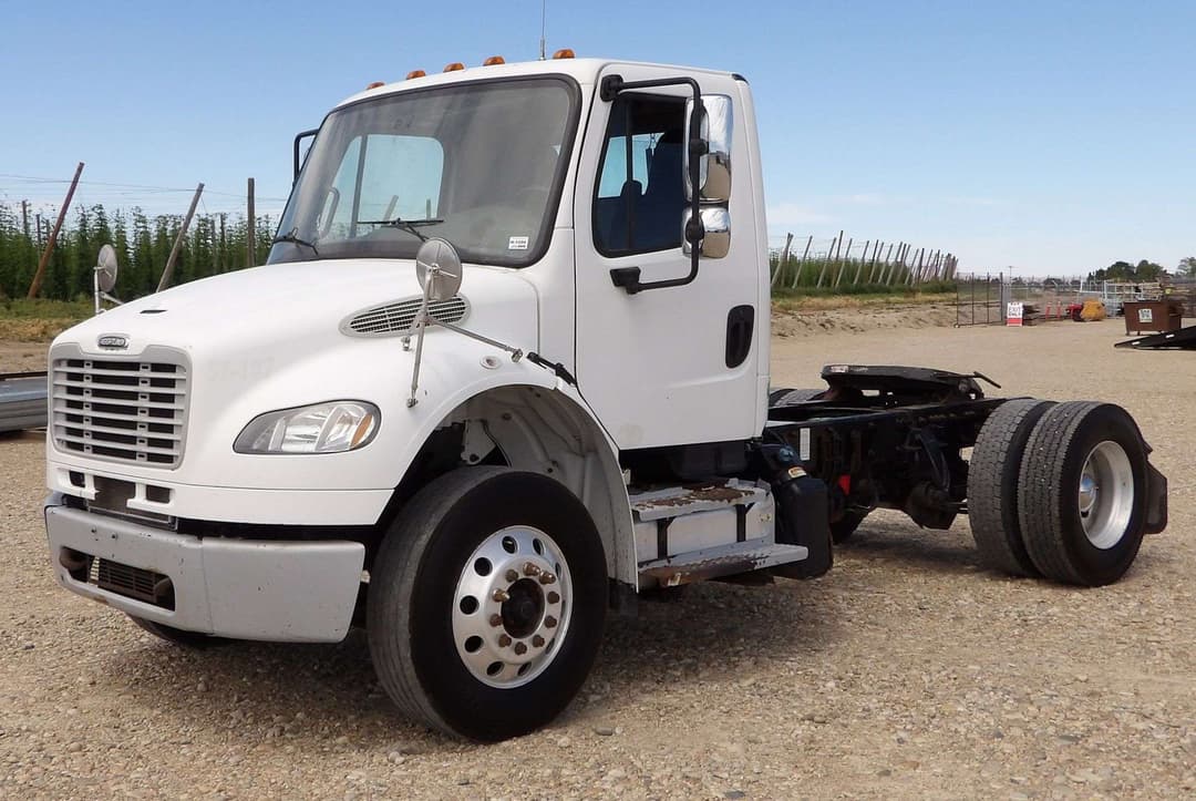 Image of Freightliner M2 Primary image