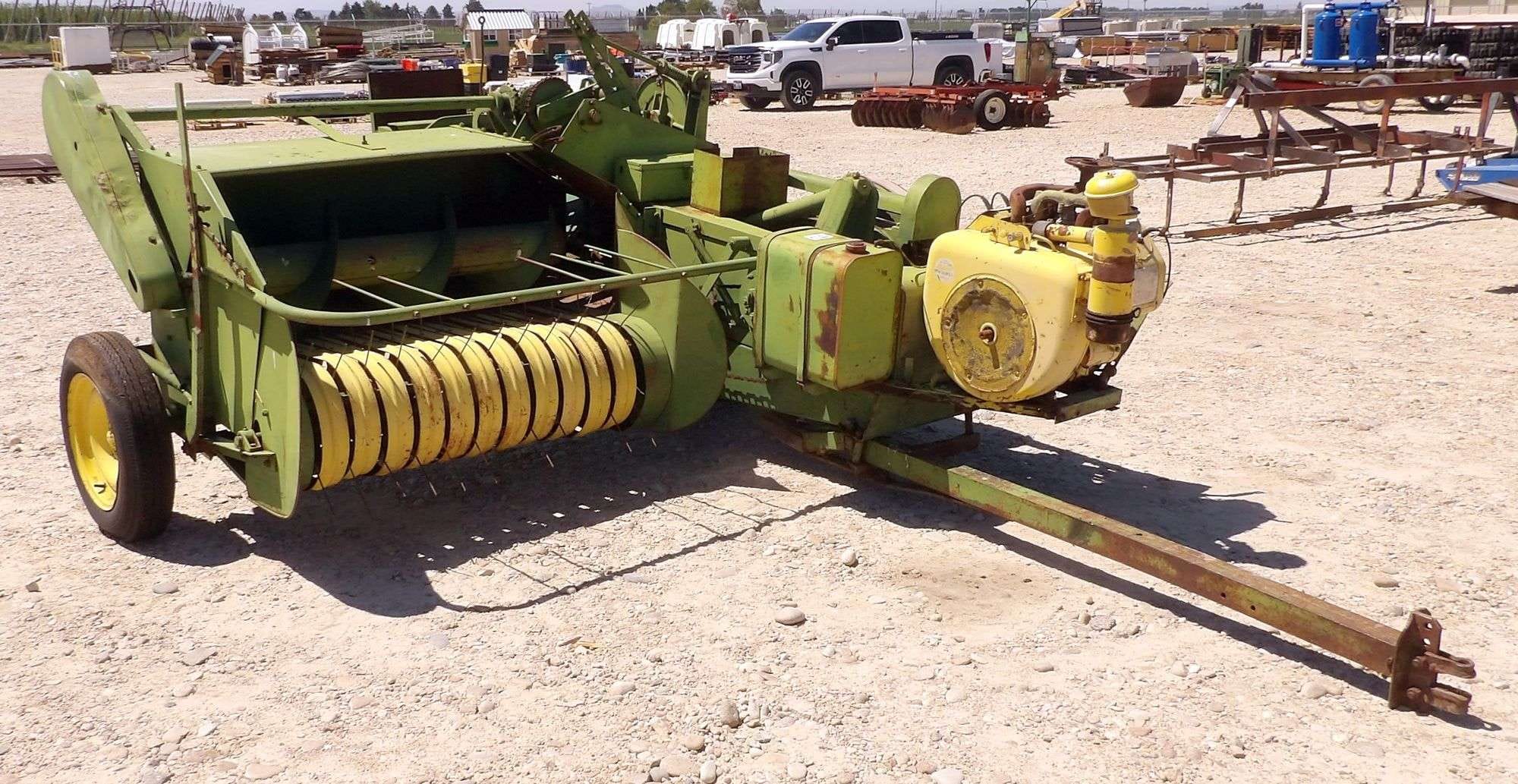 John Deere 214T Equipment Image0