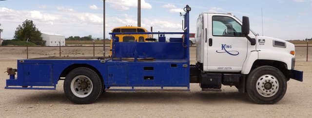 Image of Chevrolet C6500 equipment image 2
