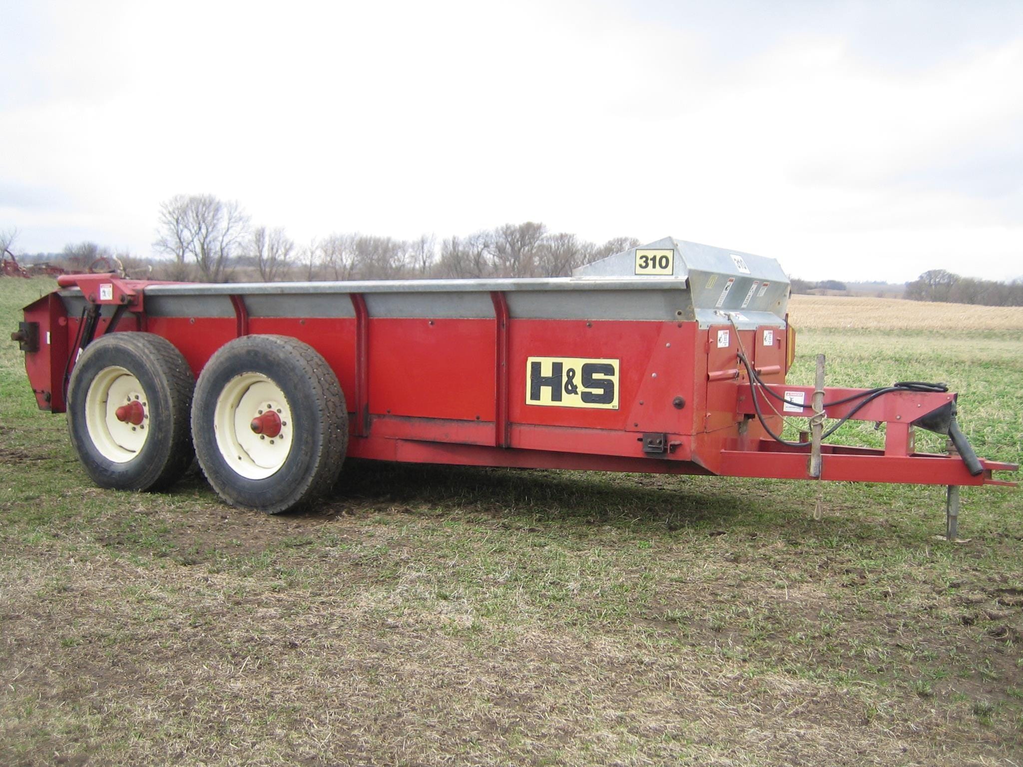 H&S 310 Equipment Image0