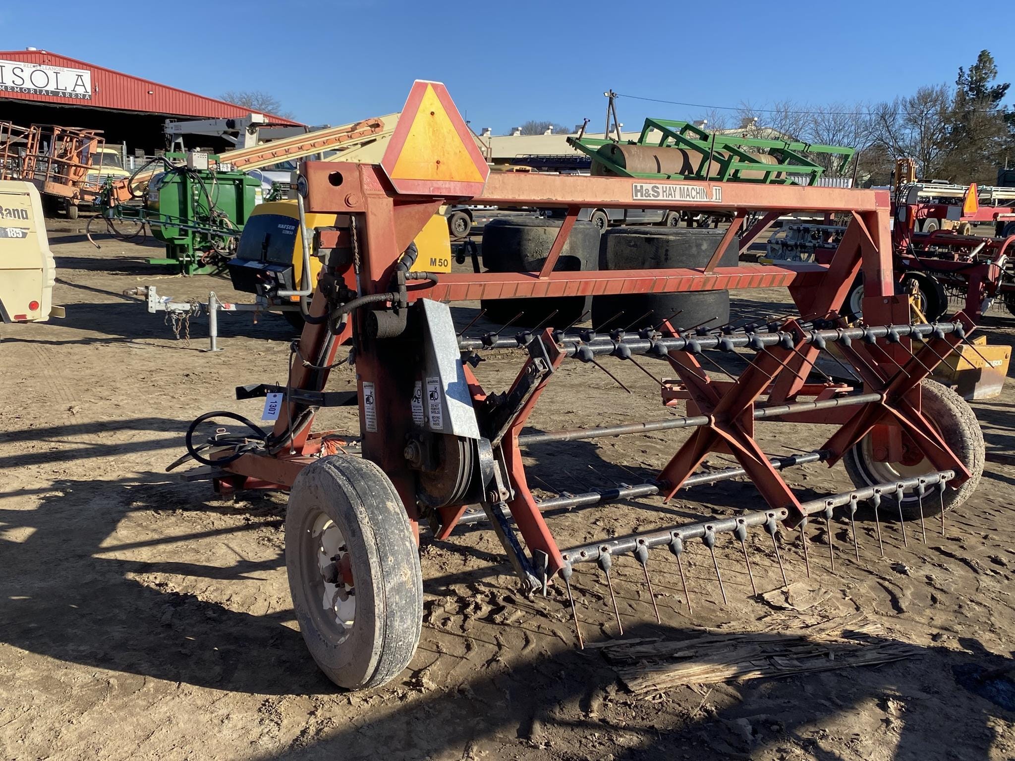 Main image H&S Hay Machine II