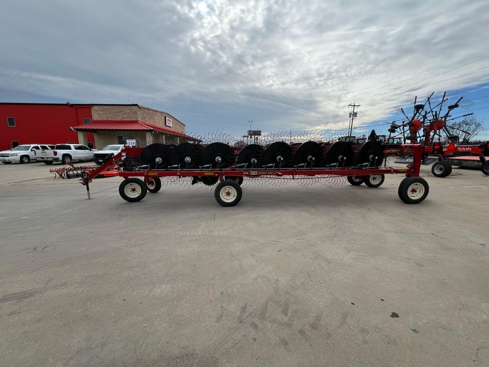 H&S HC5114 Equipment Image0