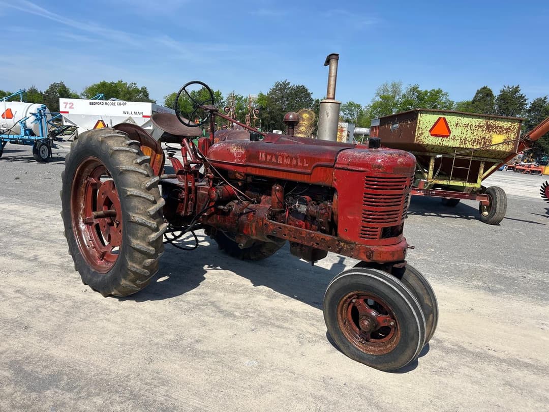 Image of Farmall H Primary image