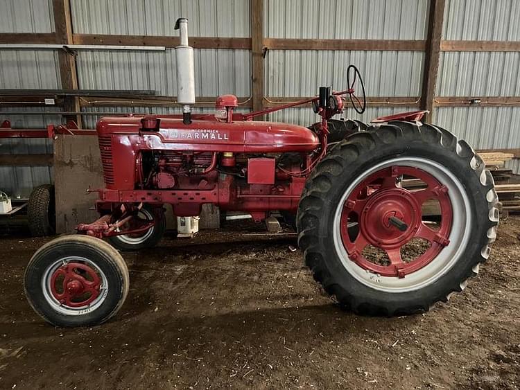 Main image Farmall H 3