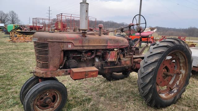 Image of International Harvester H equipment image 2