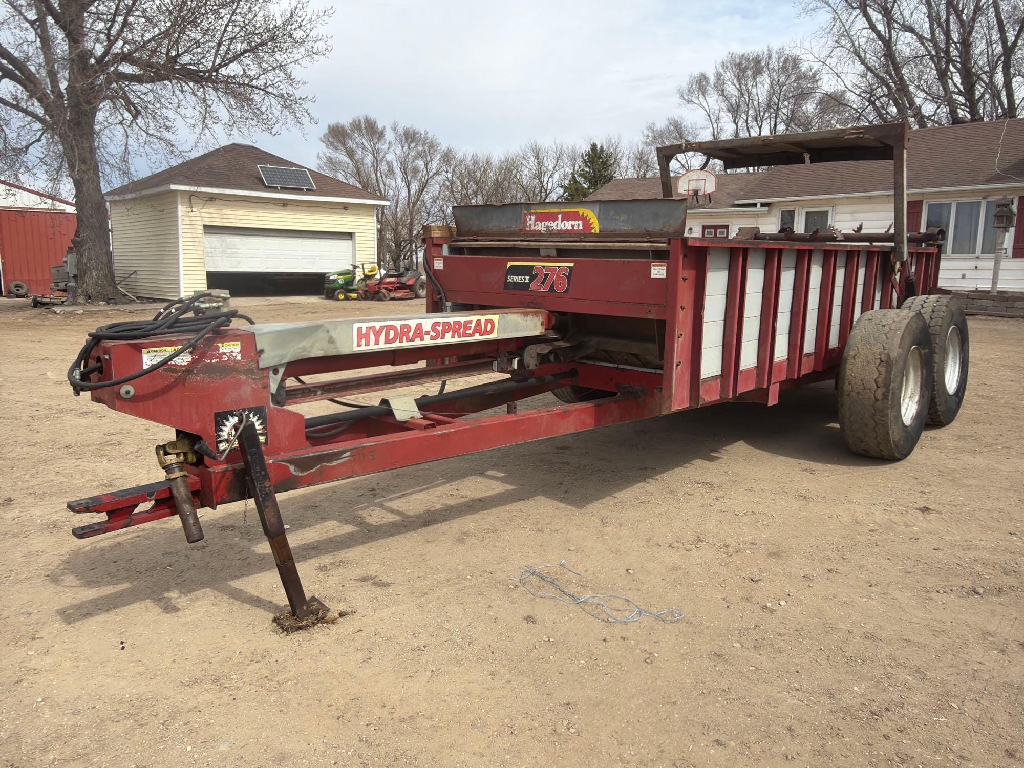 Hagedorn 276 Equipment Image0